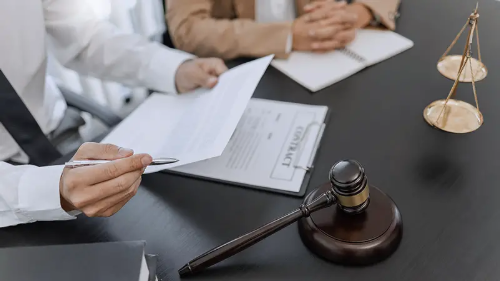 5 Benefits of Hiring an Attorney Criminal Lawyer