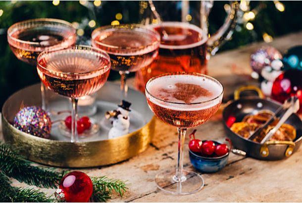 5 Smart Strategies For Hosting A Fun And Successful Party